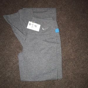 Gray Nike leggings